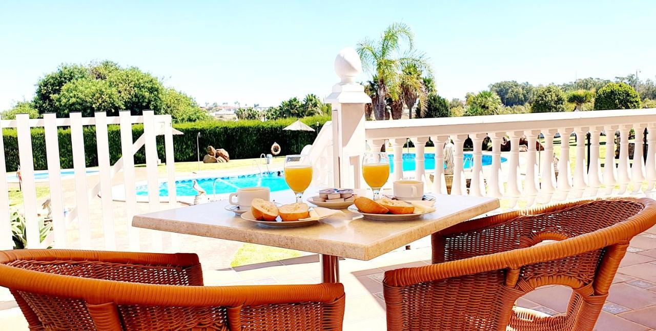 Hotel Diufain Conil De La Frontera Luaran gambar