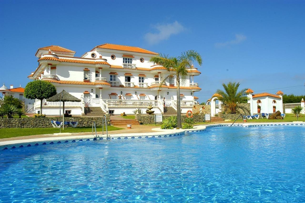 Hotel Diufain Conil De La Frontera Luaran gambar
