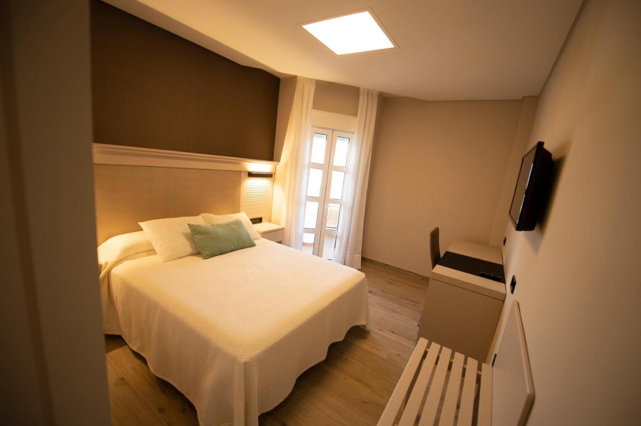 Hotel Diufain Conil De La Frontera Luaran gambar
