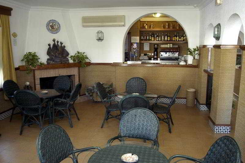 Hotel Diufain Conil De La Frontera Luaran gambar