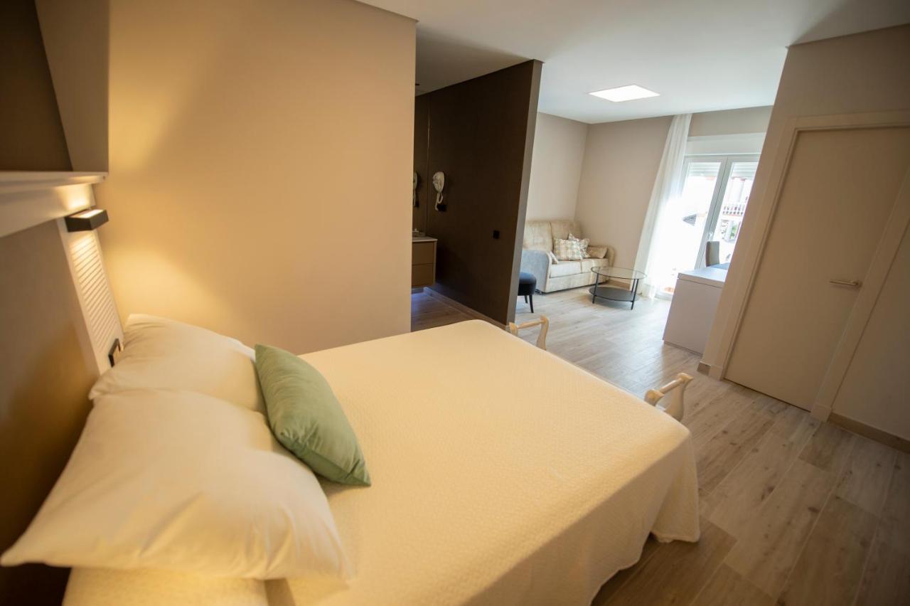 Hotel Diufain Conil De La Frontera Luaran gambar